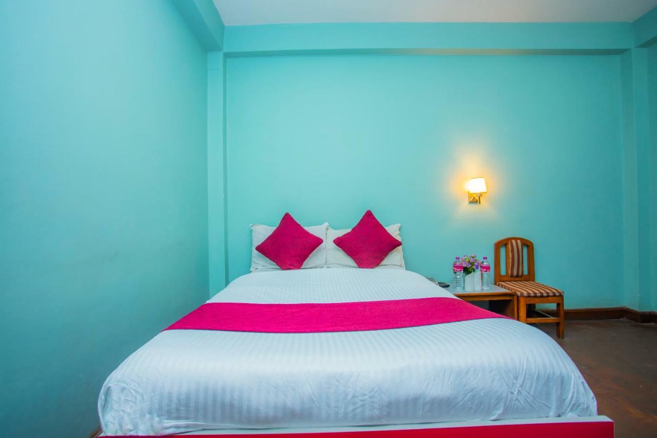 Spot On 445 New Hotel Natureland Pokhara Bagian luar foto