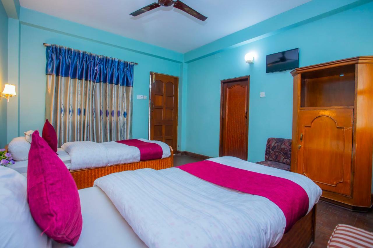 Spot On 445 New Hotel Natureland Pokhara Bagian luar foto