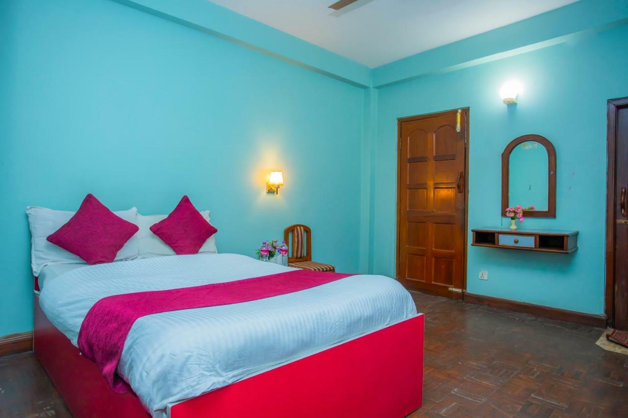 Spot On 445 New Hotel Natureland Pokhara Bagian luar foto